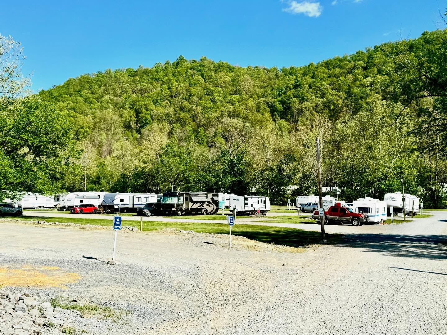 Air conditioner repair photo 5 on XLR Micro Boost fifth wheel in Bristol, Tennessee